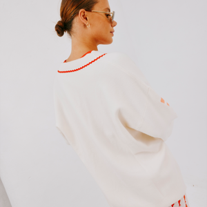 Never Fully Dressed Poema Martha Cardi